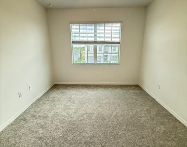14828 Bluewater Road - Photo Thumbnail 15