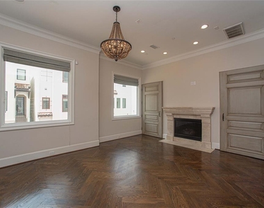 5323 Paseo Caceres Drive - Photo Thumbnail 13