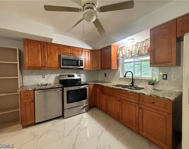 511 York Road - Photo Thumbnail 3