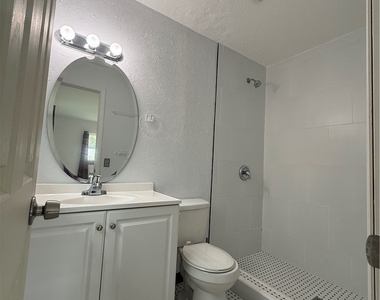 511 York Road - Photo Thumbnail 12