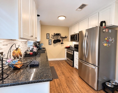 5103 Darnell Street - Photo Thumbnail 4