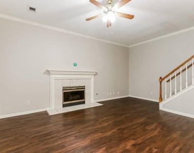 18622 Sandelford Drive - Photo Thumbnail 7
