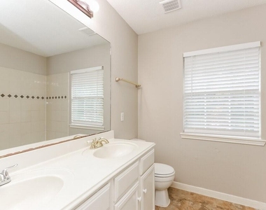 18622 Sandelford Drive - Photo Thumbnail 14