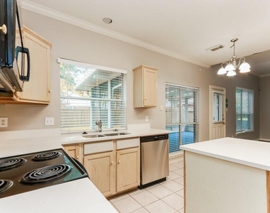 18622 Sandelford Drive - Photo Thumbnail 5