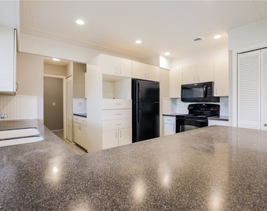 18457 Ohara Drive - Photo Thumbnail 4