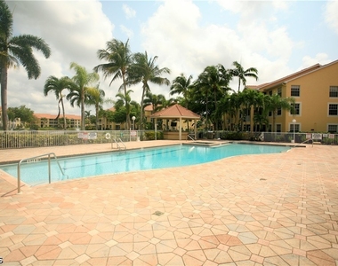 4650 Saint Croix Lane - Photo Thumbnail 16
