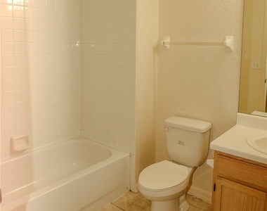 4650 Saint Croix Lane - Photo Thumbnail 8