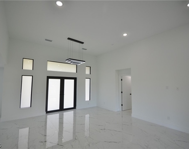 1234 Bermar Street - Photo Thumbnail 4