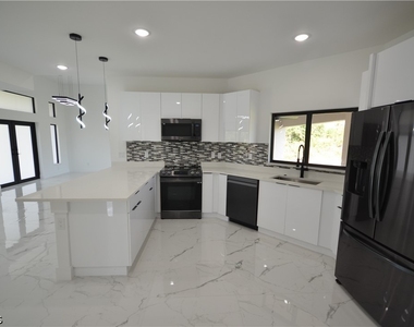 1234 Bermar Street - Photo Thumbnail 7