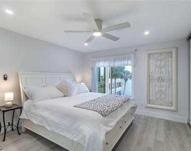 7402 Lake Breeze Drive - Photo Thumbnail 6