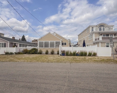 14 Lawrence - Photo Thumbnail 1