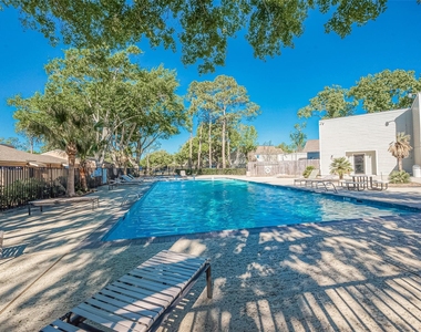 12829 Briarwest Circle - Photo Thumbnail 45