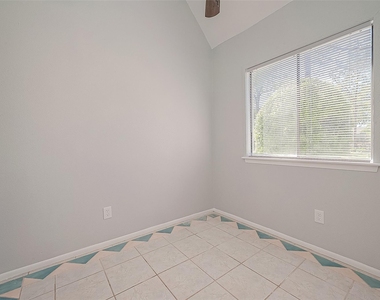 12829 Briarwest Circle - Photo Thumbnail 24