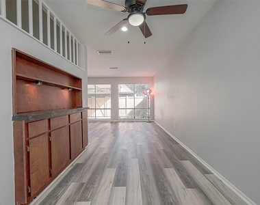 12829 Briarwest Circle - Photo Thumbnail 26