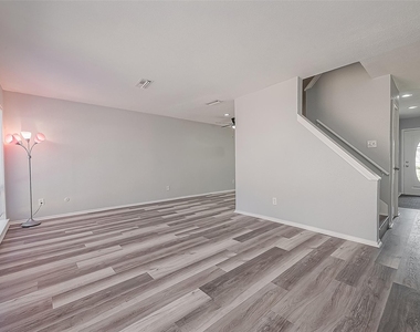12829 Briarwest Circle - Photo Thumbnail 34