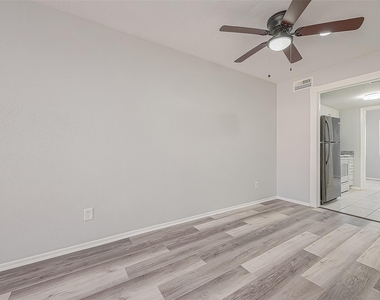 12829 Briarwest Circle - Photo Thumbnail 28