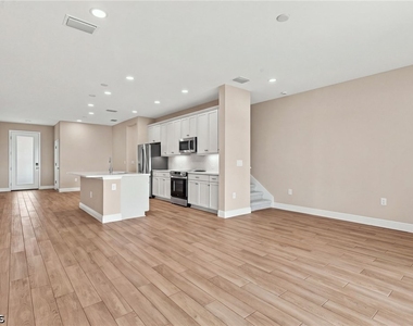 5137 Draco Circle - Photo Thumbnail 8