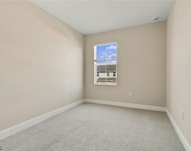 5137 Draco Circle - Photo Thumbnail 13