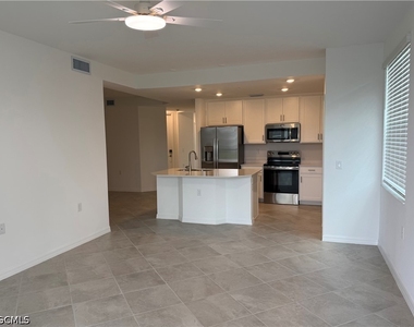 18411 Copperhead Court N - Photo Thumbnail 23