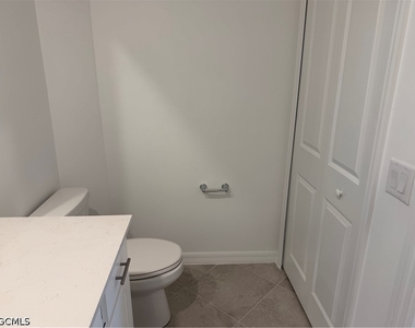 18411 Copperhead Court N - Photo Thumbnail 31