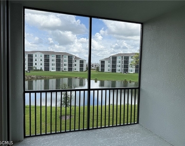 18411 Copperhead Court N - Photo Thumbnail 35