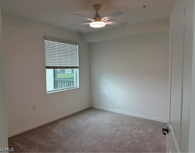 18411 Copperhead Court N - Photo Thumbnail 25