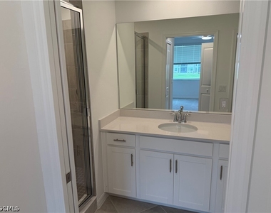 18411 Copperhead Court N - Photo Thumbnail 28