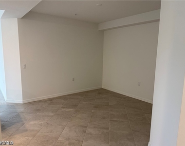18411 Copperhead Court N - Photo Thumbnail 16