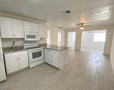 317 Tarpon Drive - Photo Thumbnail 7