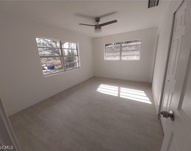 317 Tarpon Drive - Photo Thumbnail 12