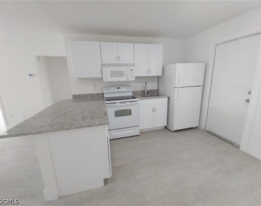 317 Tarpon Drive - Photo Thumbnail 14