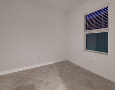 20506 Copperhead Drive - Photo Thumbnail 10