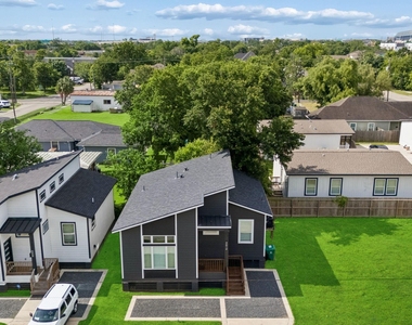2614 Noble Street - Photo Thumbnail 16
