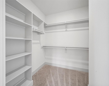7242 Saint Augustine Street - Photo Thumbnail 16