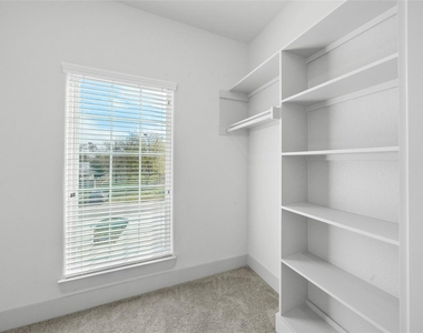 7242 Saint Augustine Street - Photo Thumbnail 15
