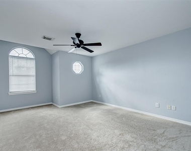 11927 W Vita Circle - Photo Thumbnail 18