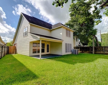 11927 W Vita Circle - Photo Thumbnail 31