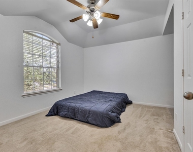 2303 Megellan Point Ln Lane - Photo Thumbnail 18