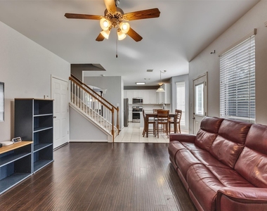 2303 Megellan Point Ln Lane - Photo Thumbnail 14