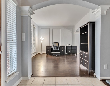 2303 Megellan Point Ln Lane - Photo Thumbnail 3