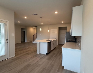 2127 Rawls Ranch Ct - Photo Thumbnail 38