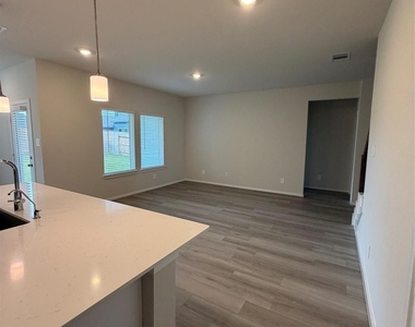 2127 Rawls Ranch Ct - Photo Thumbnail 8