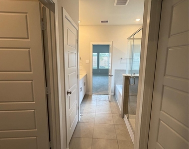 2127 Rawls Ranch Ct - Photo Thumbnail 14