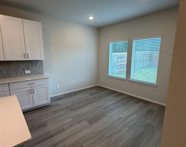 2127 Rawls Ranch Ct - Photo Thumbnail 37