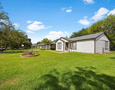 7221 Evans Street - Photo Thumbnail 3