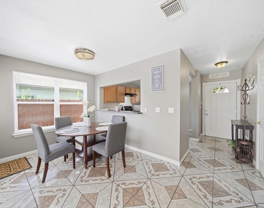 5306 Jewel Street - Photo Thumbnail 15