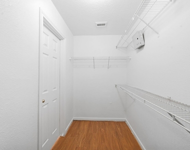 5306 Jewel Street - Photo Thumbnail 19