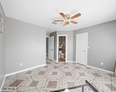 5306 Jewel Street - Photo Thumbnail 14