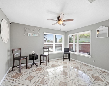 5306 Jewel Street - Photo Thumbnail 6