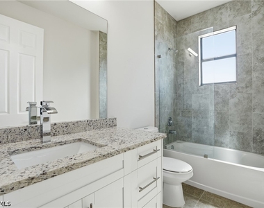 2303 Nw 18th Place - Photo Thumbnail 24